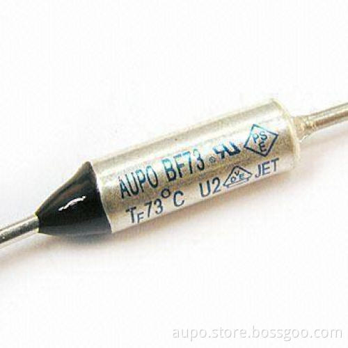 Fuses with 10A Rated Current and 73˚C Temperature